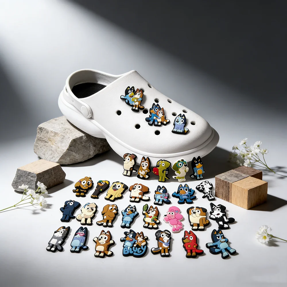 30 Stück Bluey-Kollektion DIY Schuh-Charms für Crocs Sandalen - Dekorative Accessoires für Fans Geburtstag Feiertag Party Geschenke