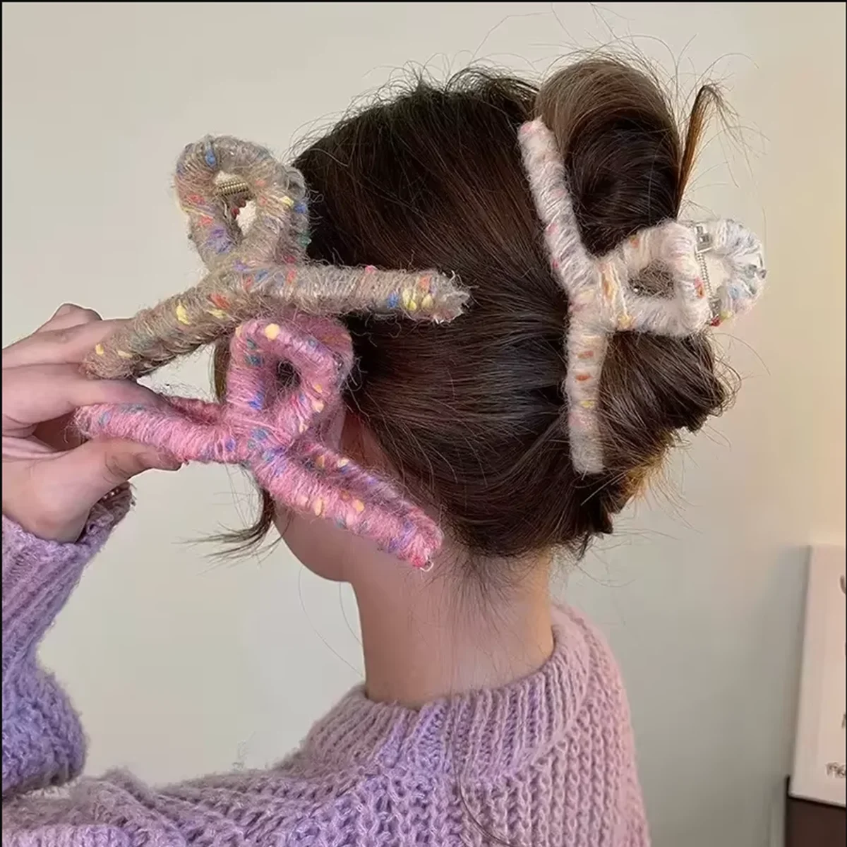 Bunte Winter-Haarklammer, süße süße Plüsch-Haarspange, große Hai-Clip, warme Haarspange, weiblicher Pferdeschwanz, feste Haarnadel, Kopfbedeckung Image