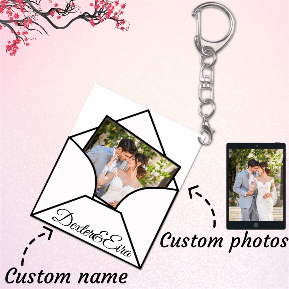 1 Stück Personalisierter Acryl-Briefumschlag Schlüsselanhänger mit Foto und Namen, Partydekoration, Geburtstagsgeschenk, Individueller Schlüsselanhänger Image