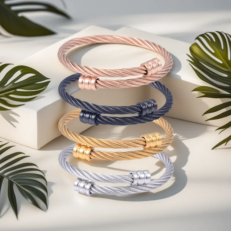 Nuovi Bracciali da Uomo alla Moda in Acciaio Inossidabile Stile Retrò Versatile Catena Hip Hop con Vite Filettata Corda Quadrata in Acciaio Filo Intrecciato