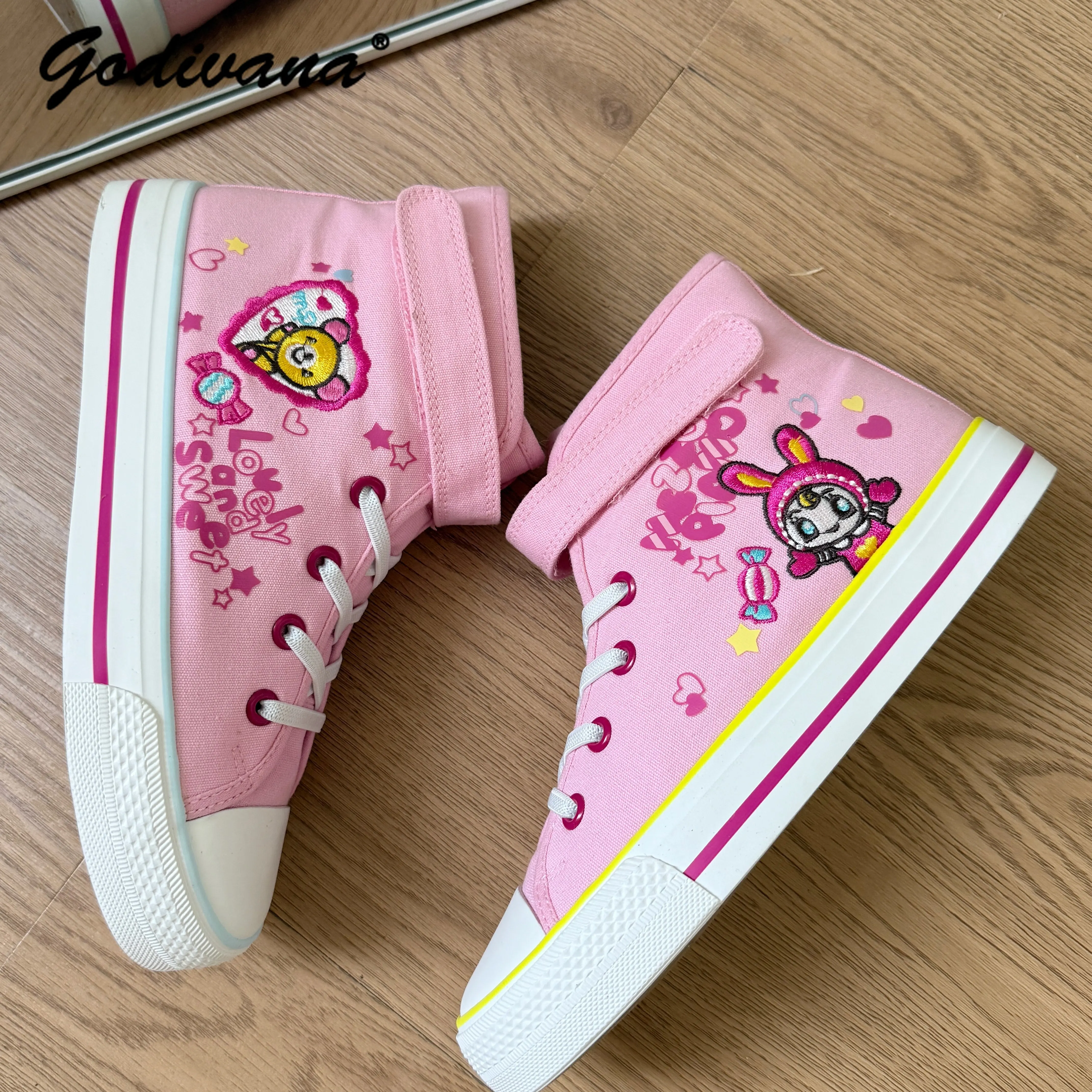 Süße Mädchen-Studenten Cartoon-Stickerei Rosa Leinenschuhe Neue Frühlings-Damen-Freizeitschuhe Kawaii Pumps Image