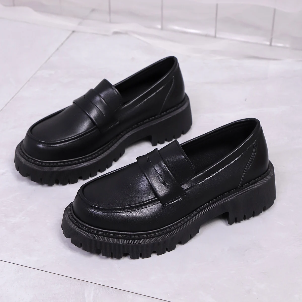 Plattform Keil Casual Turnschuhe Kunstleder Chunky Bequeme Schuhe Frühling Herbst Mode Hohe Marke Frauen Schuhe Image