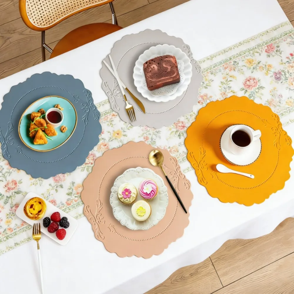 1/4/6 Stück Kaffeetisch-Geschenk-Tischsets, schlichte und elegante Frühlings-Heimdekoration, Vintage geprägte runde Tischsets, Hochzeitsdekoration