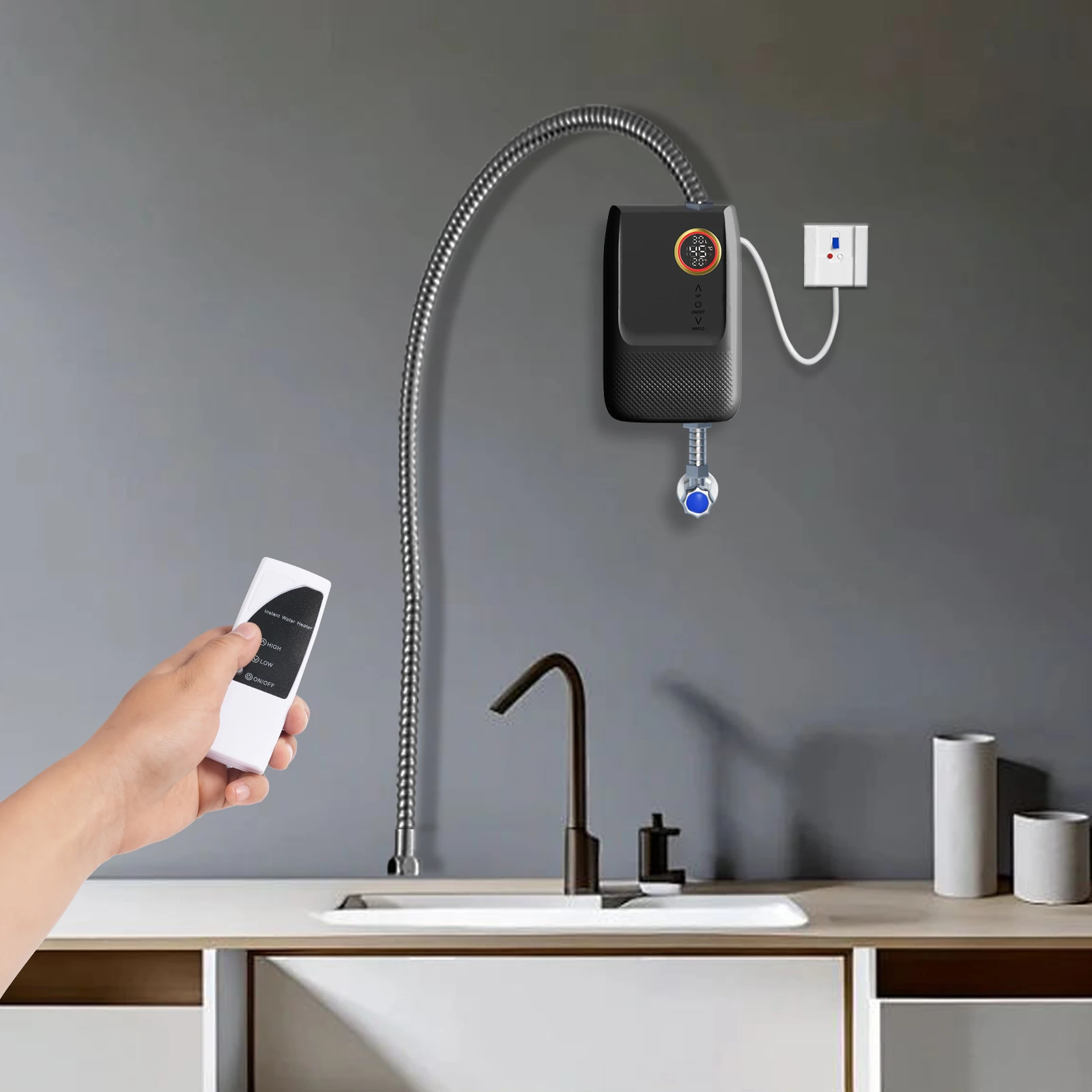 Elektrischer Warmwasserbereiter 30~55 ℃ Temperaturbereich Durchlauferhitzer 220V 5500W IPX4 Image