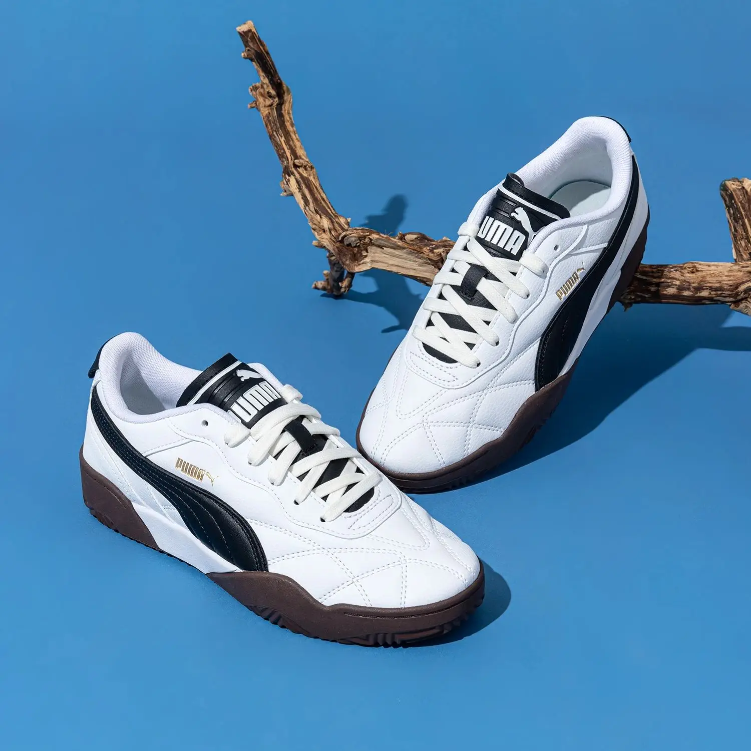 Puma Herren- und Damen-Sneaker, Tifosi Bequeme Freizeitschuhe mit Goldprägung-Logo auf der Seite, Reiseschuhe 397454-02