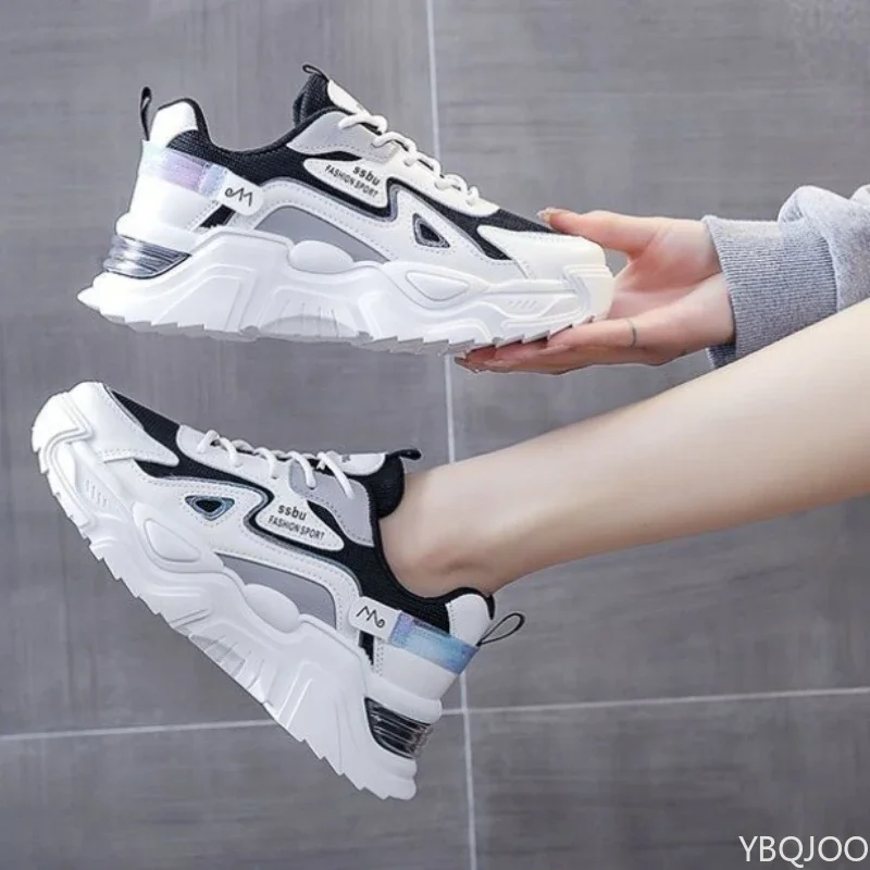 Große Größen Herbstmode Atmungsaktive Leichte Bequeme Damen-Schuhe Vielseitige Flache Damen-Sportschuhe im Dad-Style