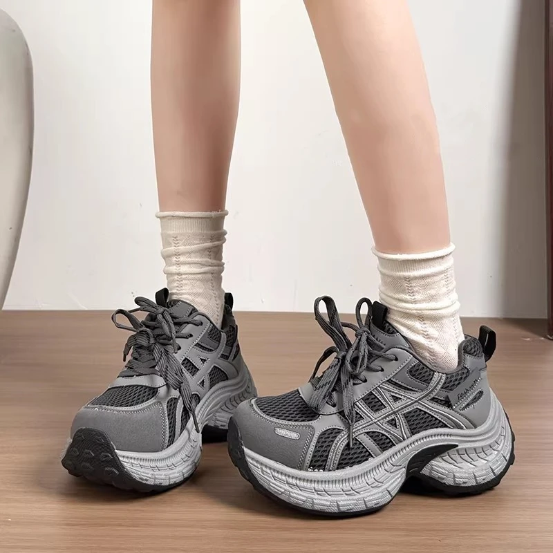 Luxuriöse Designer-Mesh-Plateau-Sneaker für Damen – Atmungsaktive Skate-Schuhe für Studenten, Sportschuhe, Laufschuhe und Basketballschuhe