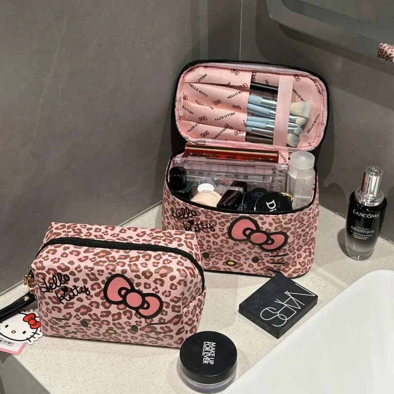 Hello Kitty Make-up-Tasche, große Kosmetiktasche, Reise-Kulturtasche, Cartoon-Make-up-Organizer, Damen-Lippenstift-Aufbewahrungshandtasche