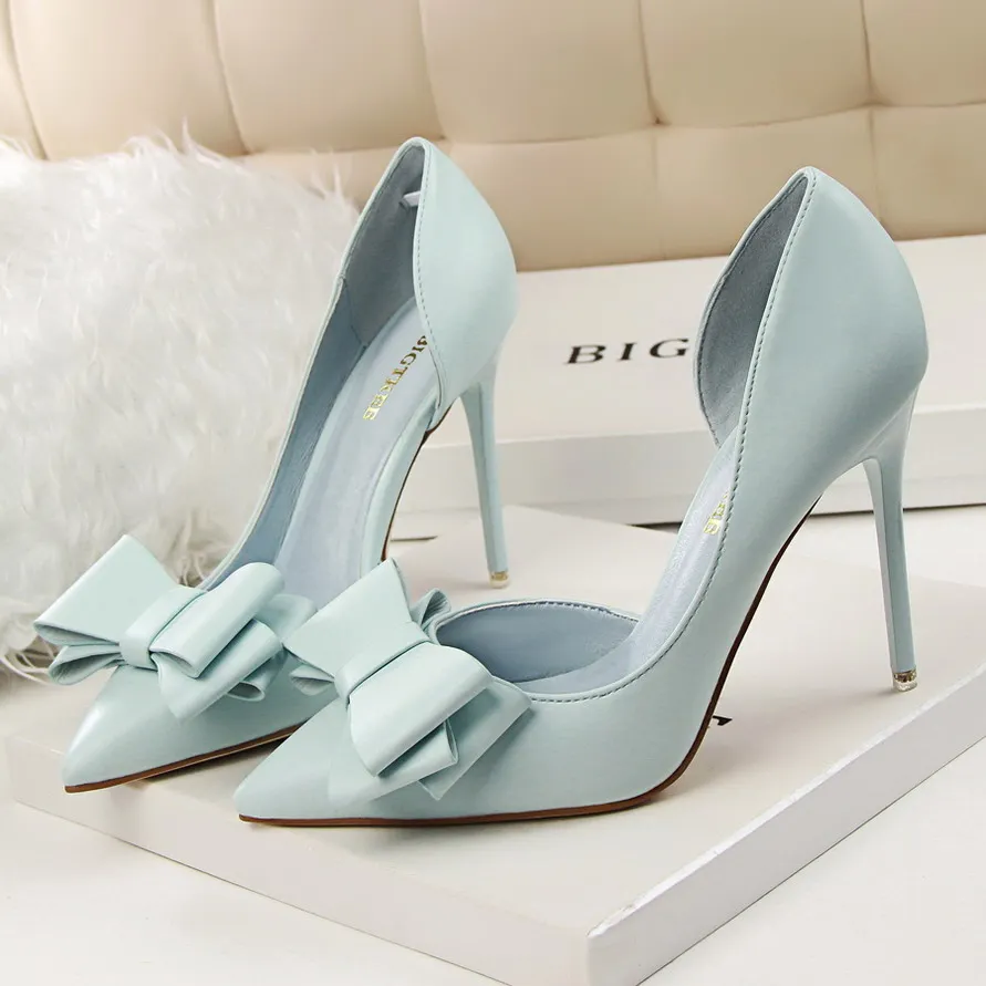 Elegante Damen-Schuhe in Himmelblau mit Spitzer Zehenpartie, Schmetterlingsknoten-Dekoration, 10,5 cm Hohe Absätze, Pumps für Abendveranstaltungen und Bankette