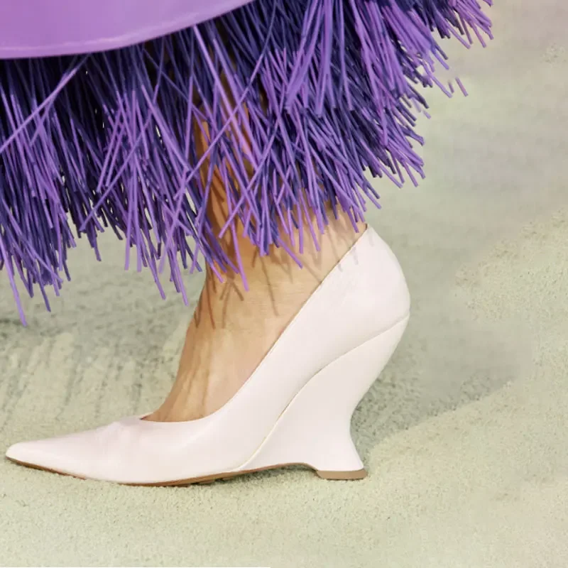 Marke Modenschau 10 cm High Heels 2023 Sommer Neue Dicke Heels Schwarz Weiß Spitz Mode Sexy frauen Größe 44 einzelne Schuhe