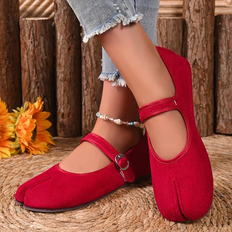 Mode Split Toe Frauen Tabi Ballerinas Frühling Herbst Schnalle Flache Schuhe Frau Weiche Wildleder Plus Größe frauen Mokassins