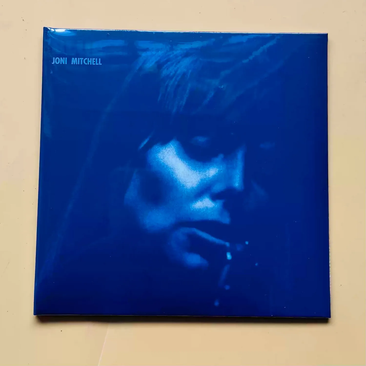 Joni Mitchell "Blue" Folk-Sängerin und Songwriterin Musik-CD Akustikgitarre Klavier Klassisches Album Zeitlose Poetische Texte Intime Gesangsaufnahmen Image