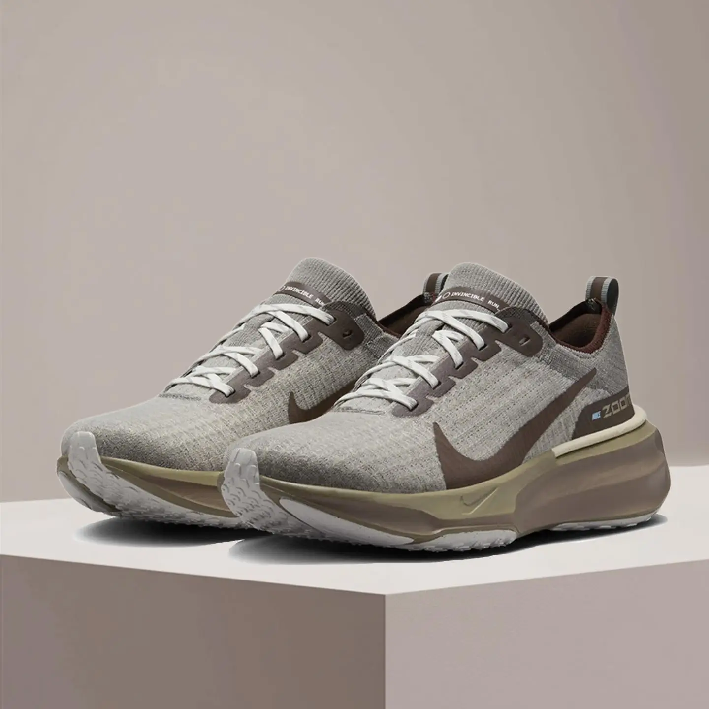 Scarpe da corsa basse da uomo Nike Invincible 3 con ammortizzazione multifunzionale, resistenti e traspiranti FZ3654-053