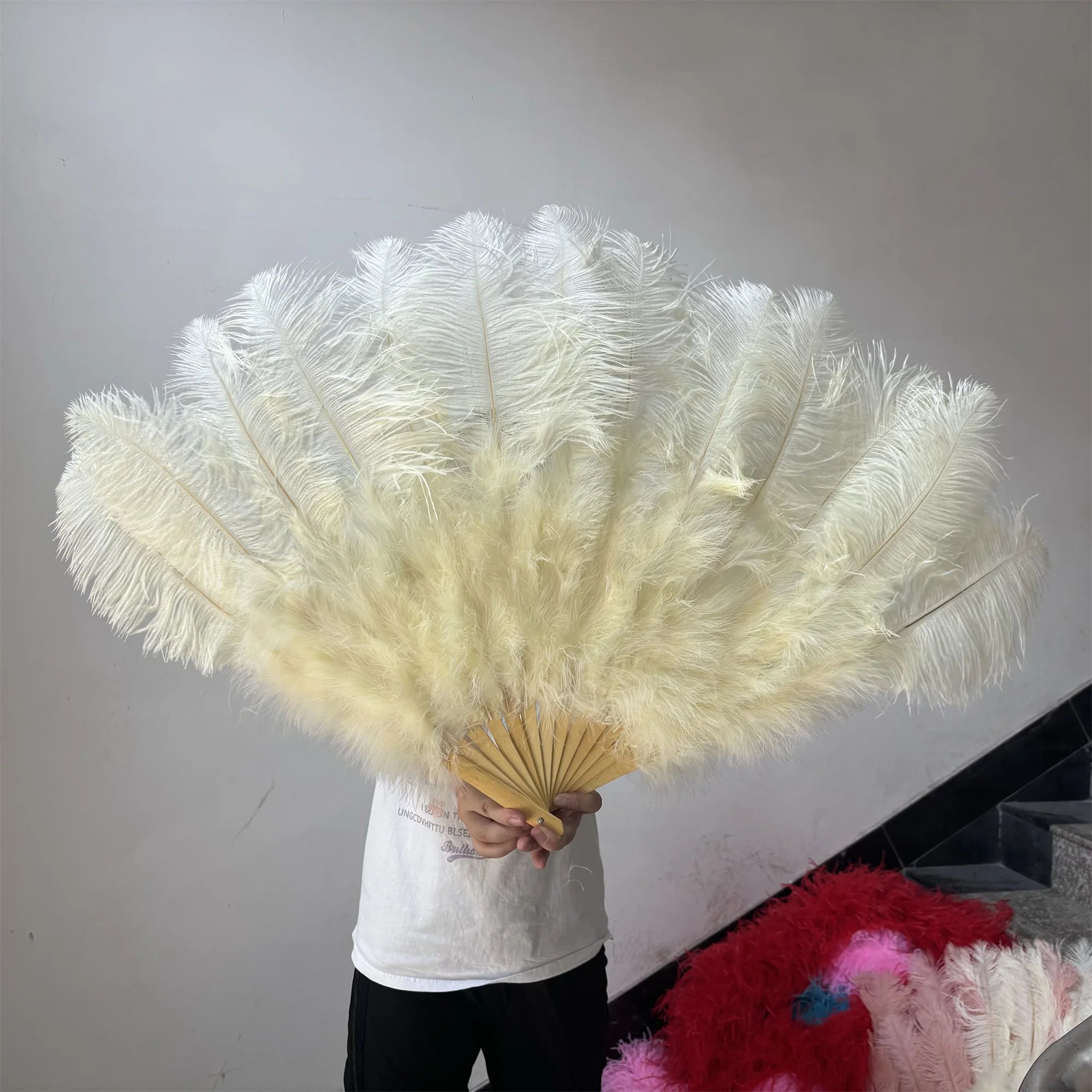 Luxury Ostrich Feather Fan Large Folding Dance Fan For Performance And Events 10 39.37 In 2pcs