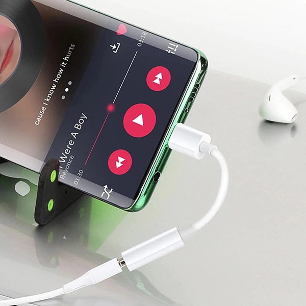 USB C To Audio Jack Adapter Earphones & Headphones Compatible white