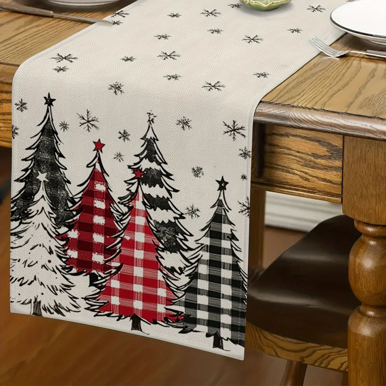 Cozy Plaid Christmas Table Runner Festive Holiday Table Decor For Winter Dining 33x93cm 3