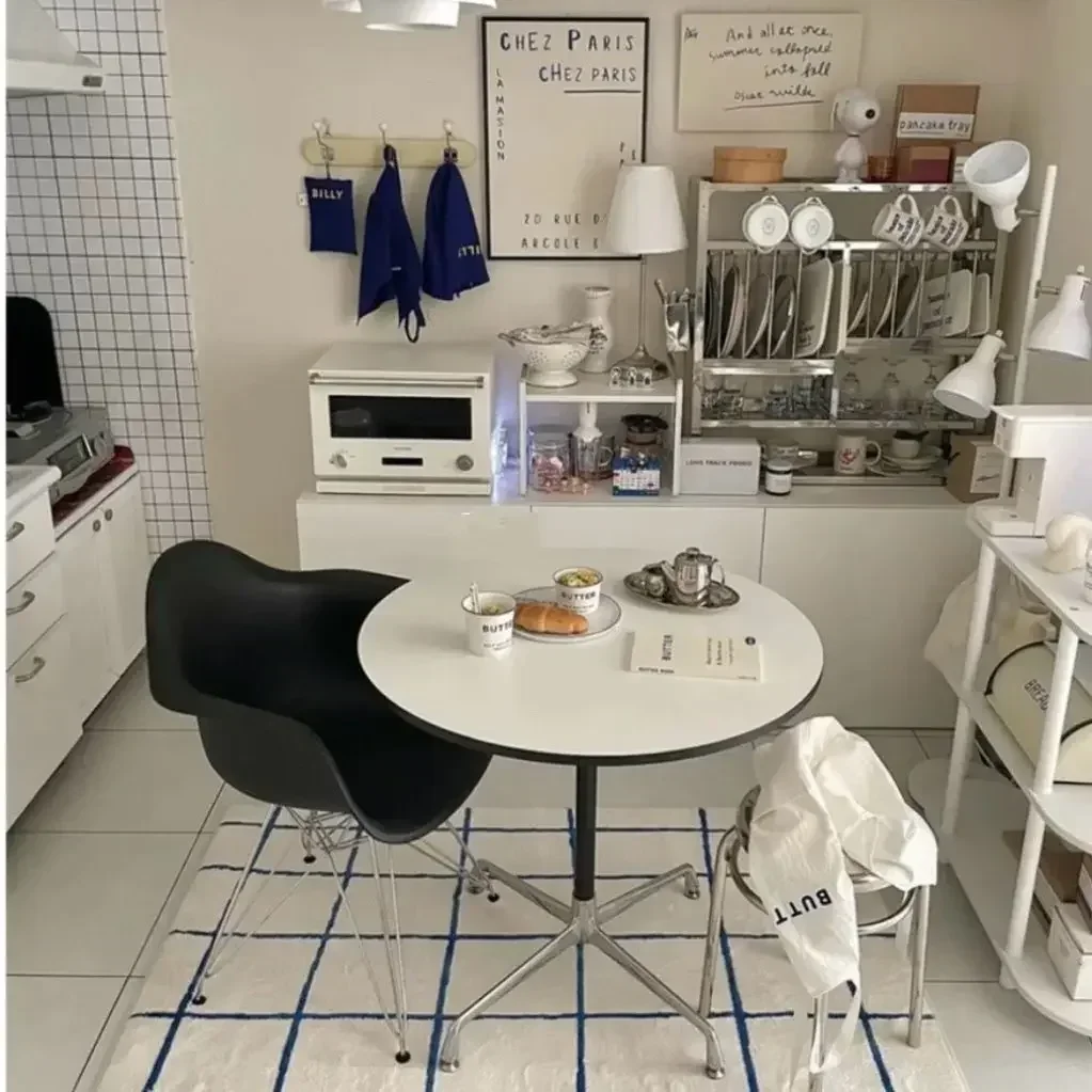 Nordic Imus Runde Tisch Moderne Einfache Haushalt Kleine Haus Esstisch Designer Büro Treffen Massivholz Tisch Möbel Image