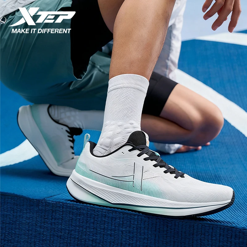 Xtep Ultra Fast 6.0 Laufschuhe für Herren, 2025, Sommer, atmungsaktive Herren-Sportschuhe, gemischte Farben, Jogging-Sneaker 975319110005
