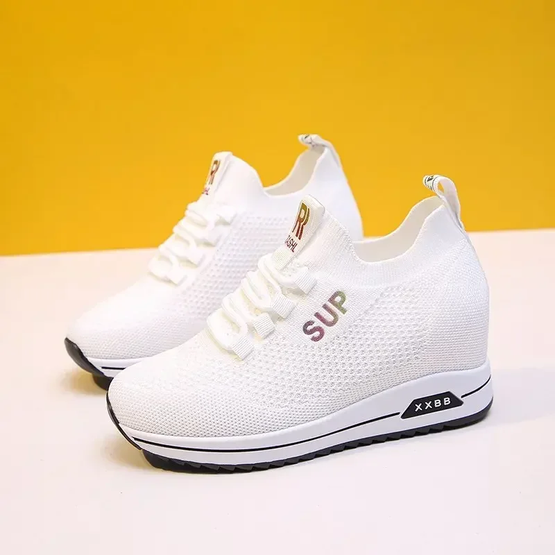 Heißer Verkauf Frauen Schuhe Sommer versteckte Ferse Keile weiß rosa Turnschuhe weibliche Plattform atmungsaktive Mesh schwarze Absätze Freizeit schuh
