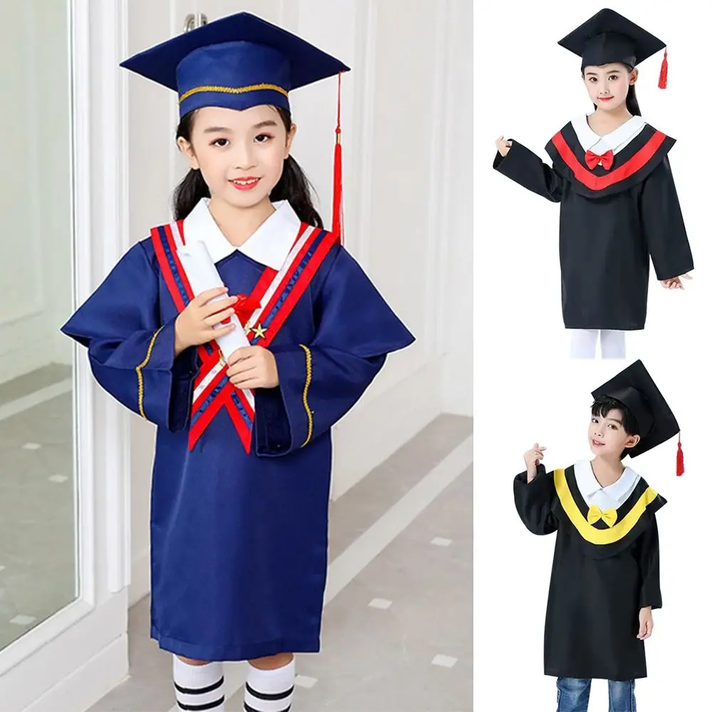 Set 2 Pezzi: Toga di Laurea per Bambini dell'Asilo con Cappello e Nappa, Uniforme Scolastica per Cerimonia di Diploma