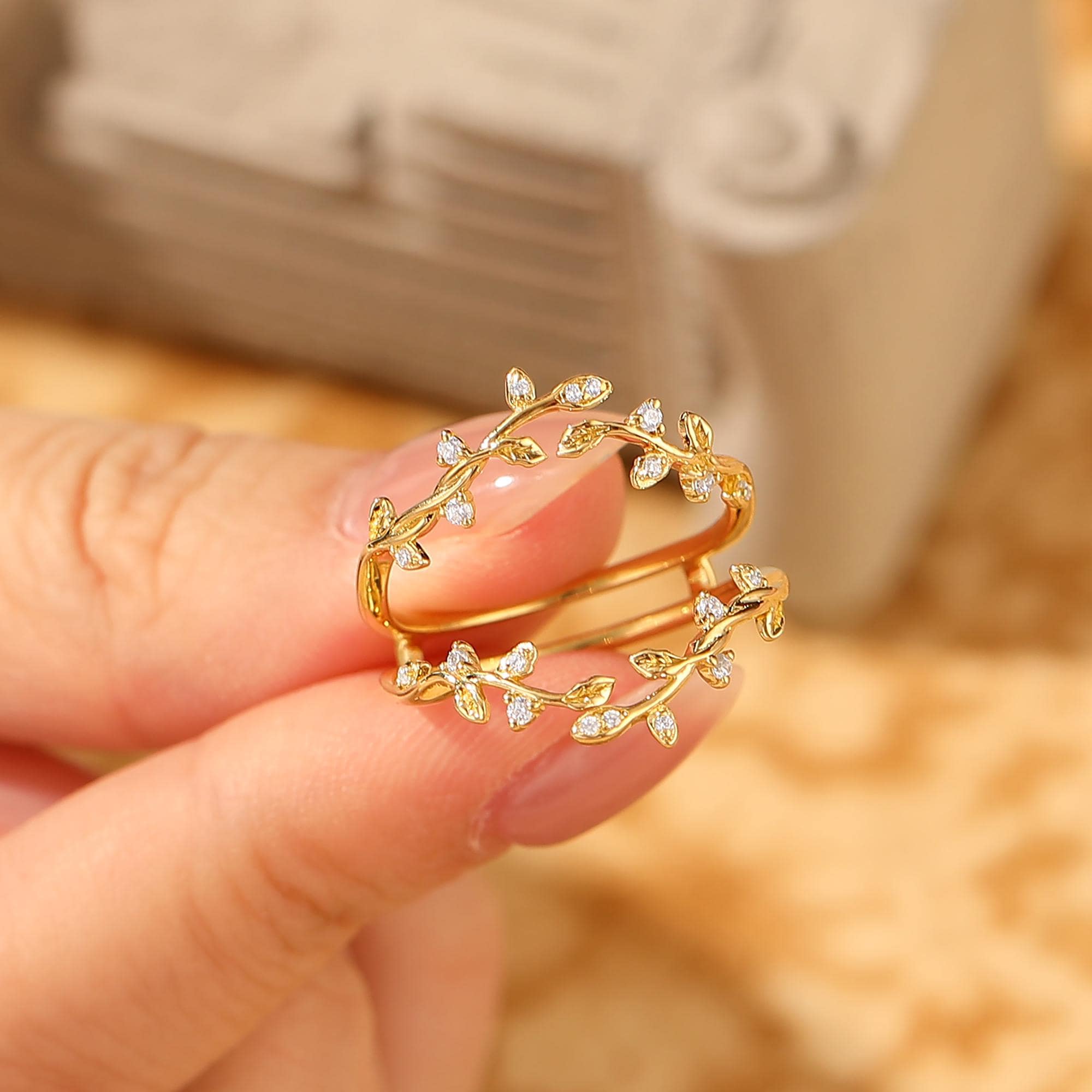 Anello di nozze vintage con foglia e moissanite Anello di nozze unico con foglia e ramo Anello di nozze abbinato Anello di nozze con ramoscello in oro