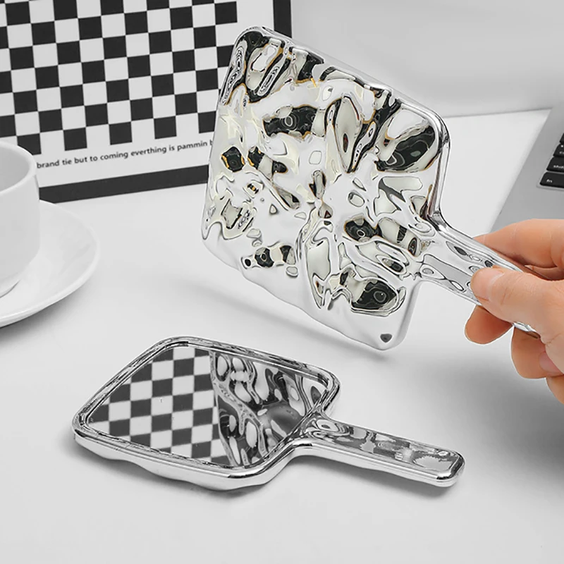 Mini-Handspiegel, tragbarer Kosmetikspiegel, quadratischer Spiegel in Flüssigkeitsform, Reise-Retro-Spiegel, Schönheitsspiegel für die Handtasche
