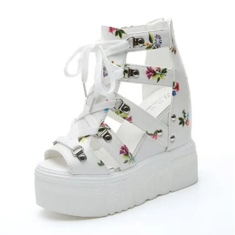 2023 heißer Druck Freizeit Keile Frauen Schuhe Sommer Frauen Peep Toe Sandalen Plattform Schnürsenkel High Heels Casual Schuhe Frau Sandalen