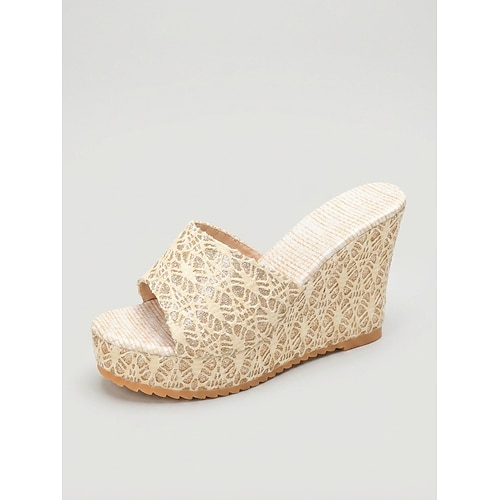 Beige Keilsandalen aus Spitze für Damen – elegante Slipper für Gartenpartys und Sommerabende Image