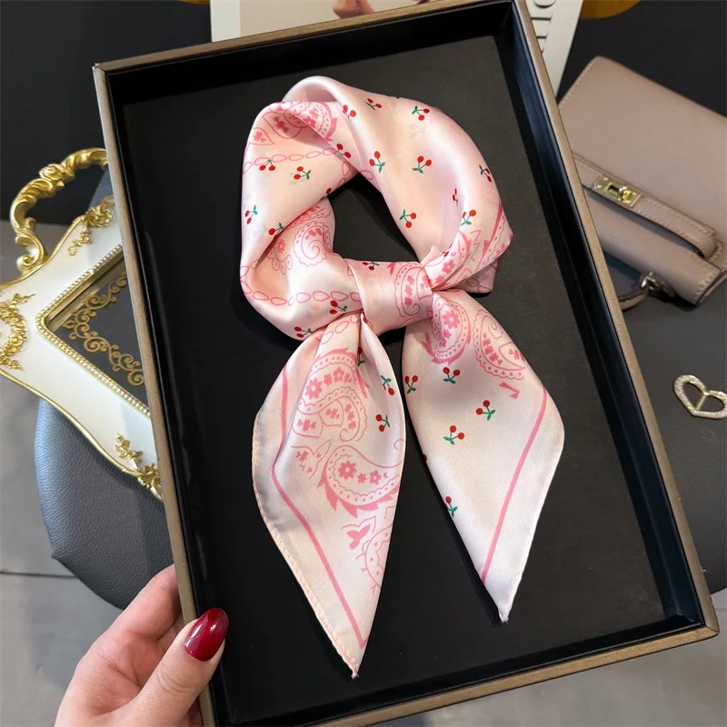 Drucken 70 cm Seide Satin Kopftuch Frauen Luxus Design Krawatte Schal Weibliche Haar Hand Handgelenk Foulard Schal Hijab Bandana Schals Image