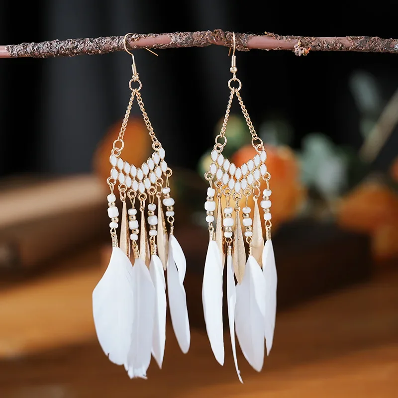 Neue Ethnische Feder Baumeln Ohrringe Für Frauen Böhmischen Lange Quaste Perlen Tropfen Ohrring Mädchen Fashion Party Schmuck Zubehör Image