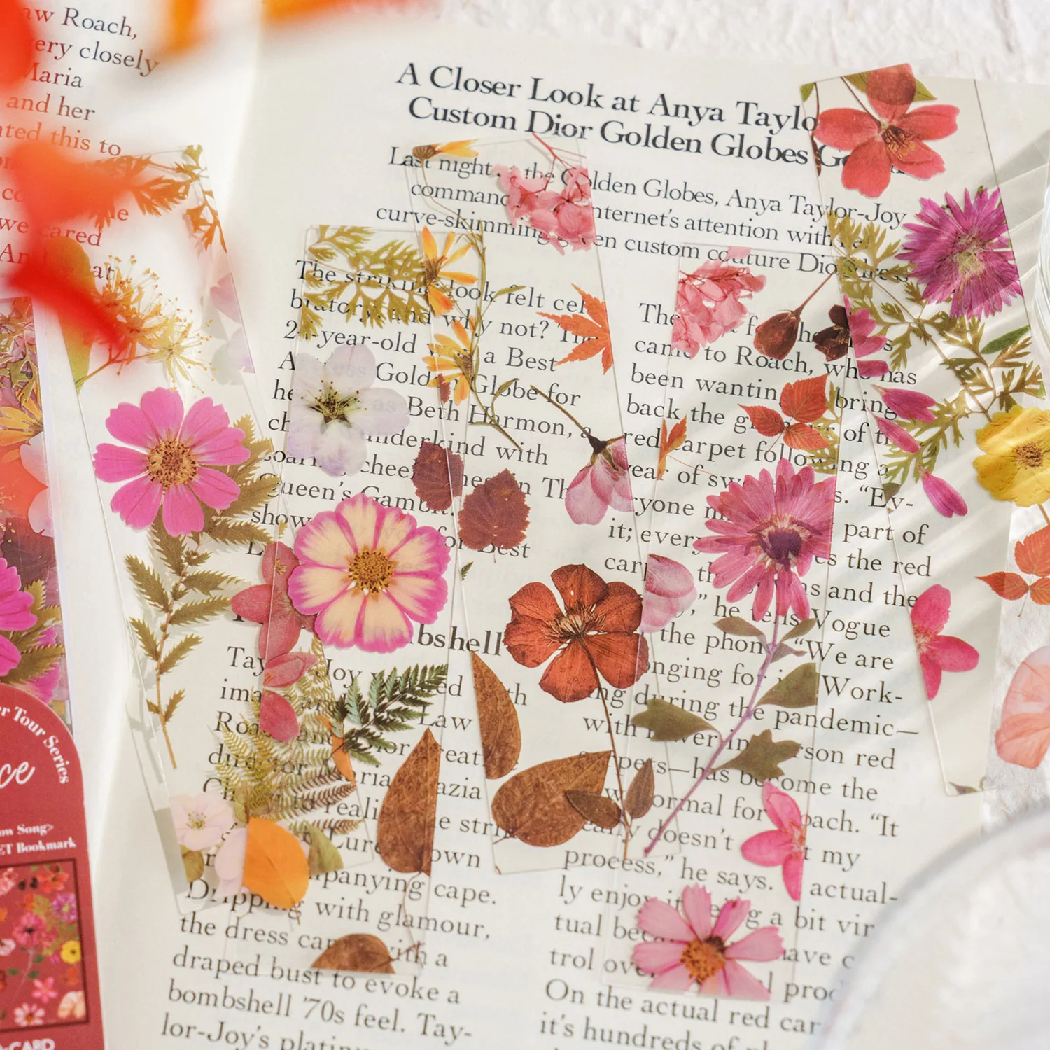 5PCS Vier Jahreszeiten Blume Reise Serie Lesezeichen PVC Transluzente Lesen Buch Mark Retro Buch Seite Marker Schreibwaren