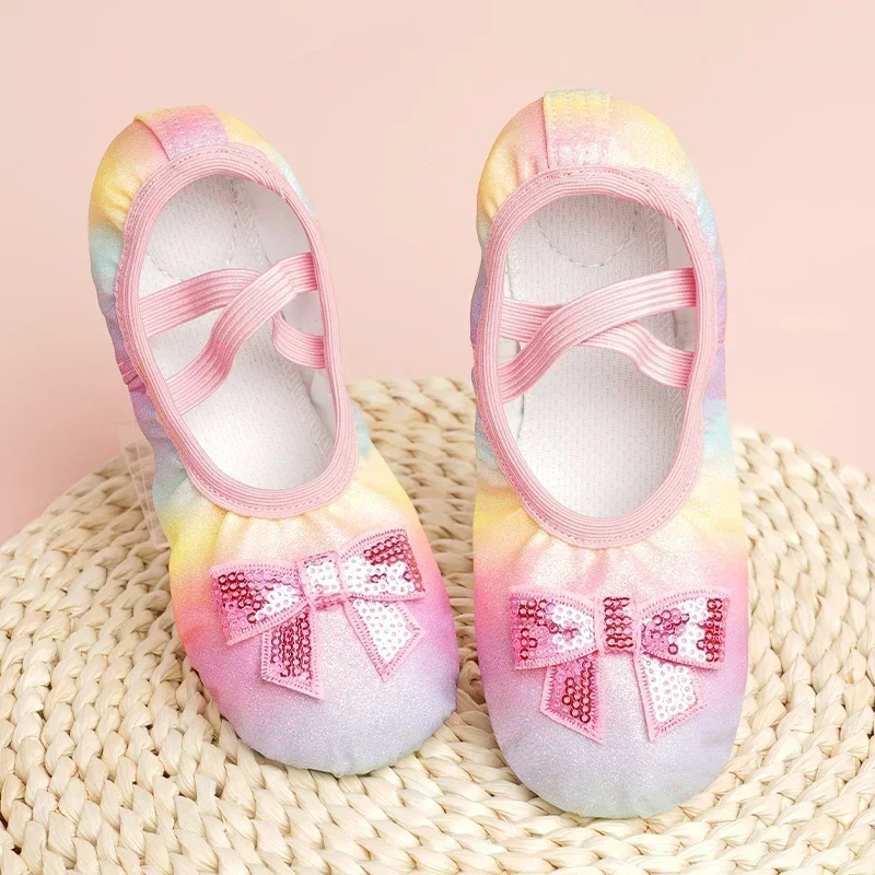 Kinder Tanzschuhe Mädchen Ballerinas Schuhe Regenbogen Schleife Pailletten Leder Weiche Sohle Tanz Performance Skate Sport Yoga Schuhe