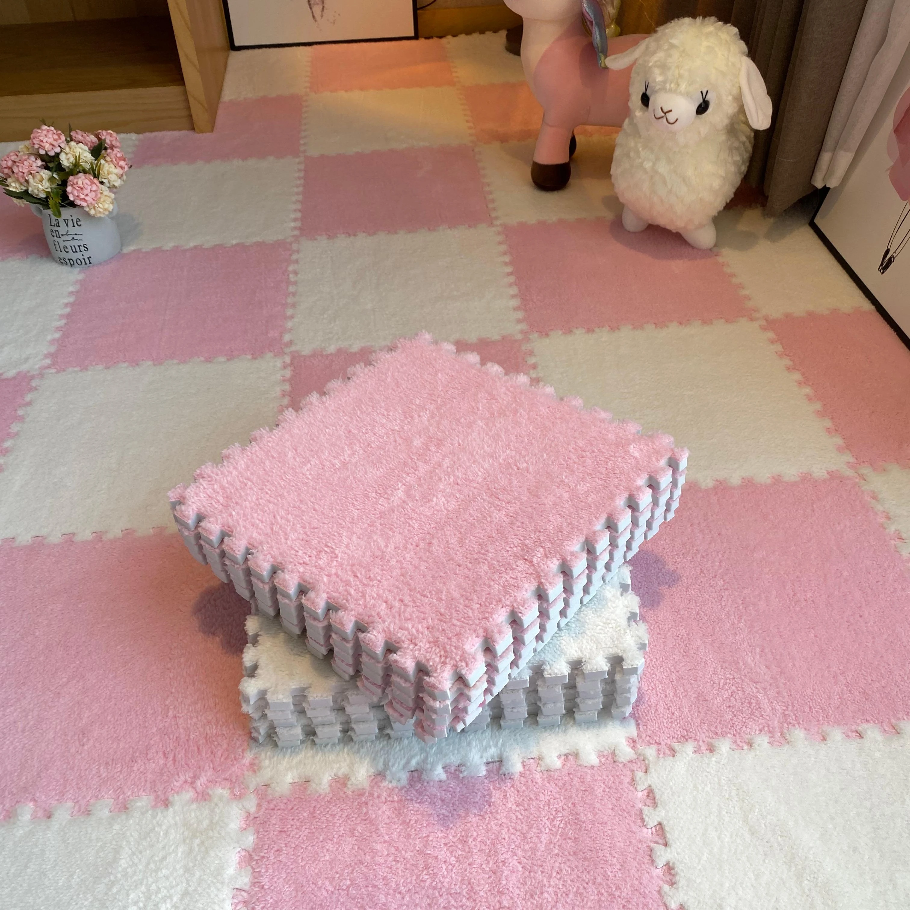 Weiche Plüsch-Baby-Spielmatte, EVA-Schaum, Kinderteppich, ineinandergreifende Übungsfliesen, Bodenteppich und Teppich für Kinder, Pad 30 x 30 cm