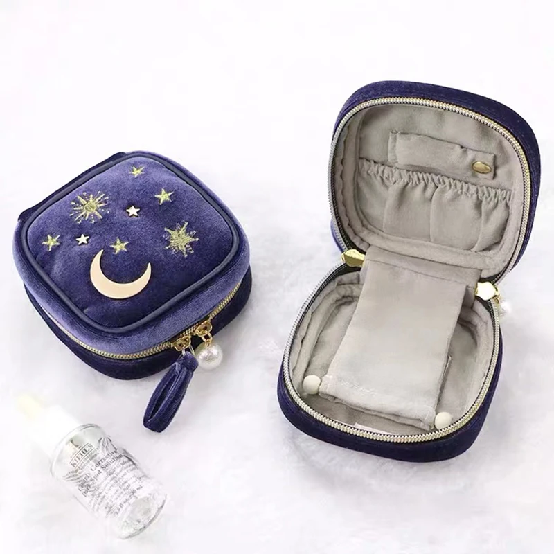 Blaue Samt Schmucks cha tulle Monds tern Stickerei kleinen Reiß verschluss Reise Halskette Ohrring Ring Aufbewahrung organisator Halter Trage tasche Image