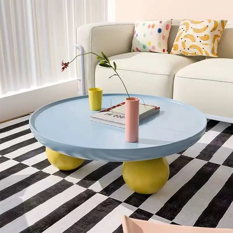 2025 Französischer cremefarbener runder Couchtisch, einfacher moderner Dopamin-Wohnzimmer-Haus, kreativer Couchtisch