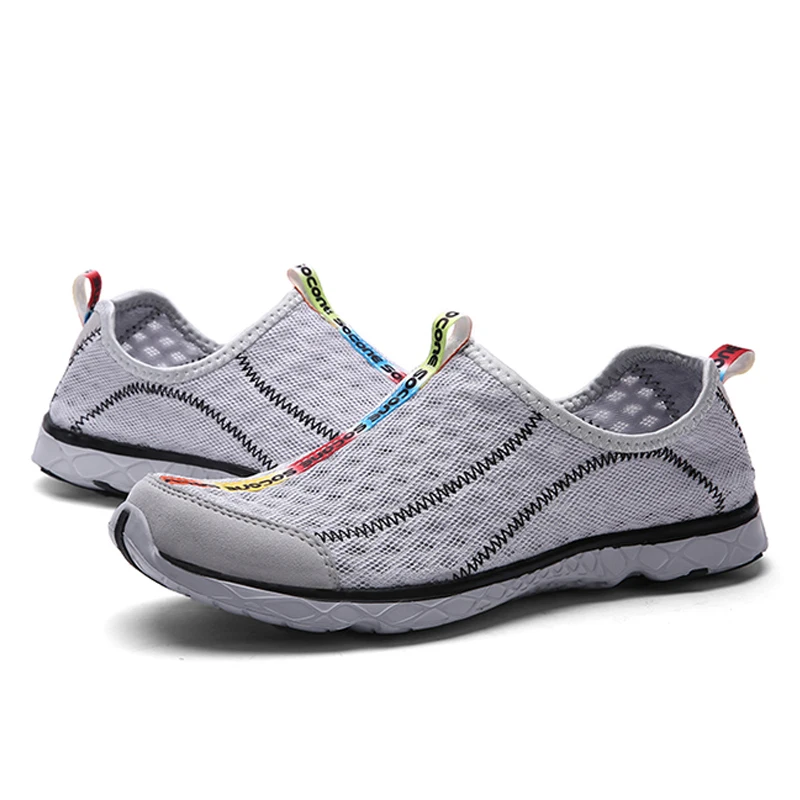 Sommer-Sportschuhe, Wassersportschuhe, Outdoor-Strand-Freizeitschuhe, leicht und atmungsaktiv, Slip-On-Herrenschuhe