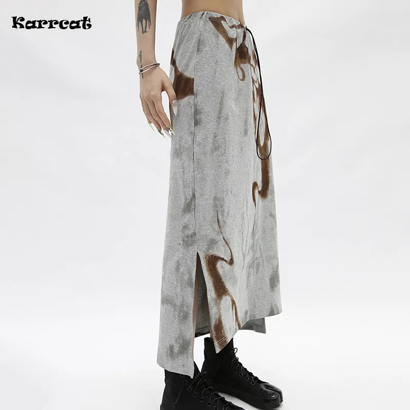Karrcat Grunge Druck Unregelmäßigen Rock Japanischen Vintage Midi Rock Harajuku E-mädchen Design-Slit Bandage Lange Rock Gothic Grau chic