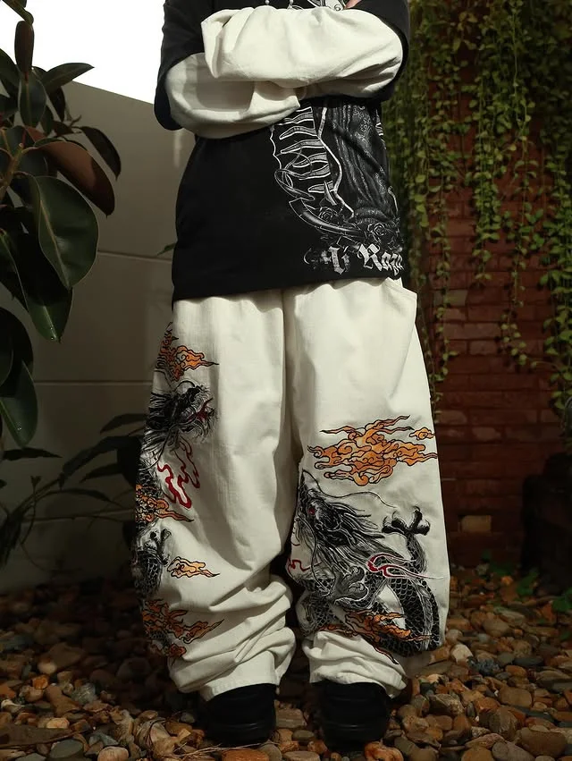 Neue weiße Jeans Y2K Drachenmuster Herren American High Street Retro Koreanische gerade Hosen Harajuku Hip-Hop Paar weite Hosen Image