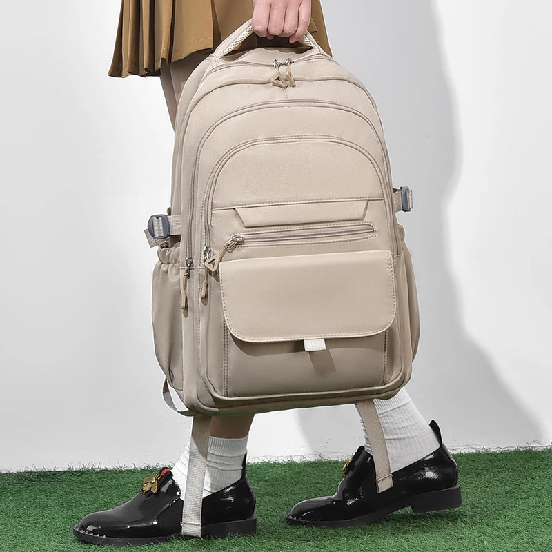 Ein mehrschichtiger, wasserdichter und stilvoller Oxford-Rucksack mit großem Fassungsvermögen, einfacher Pendler-Studentenrucksack aus der Stadt