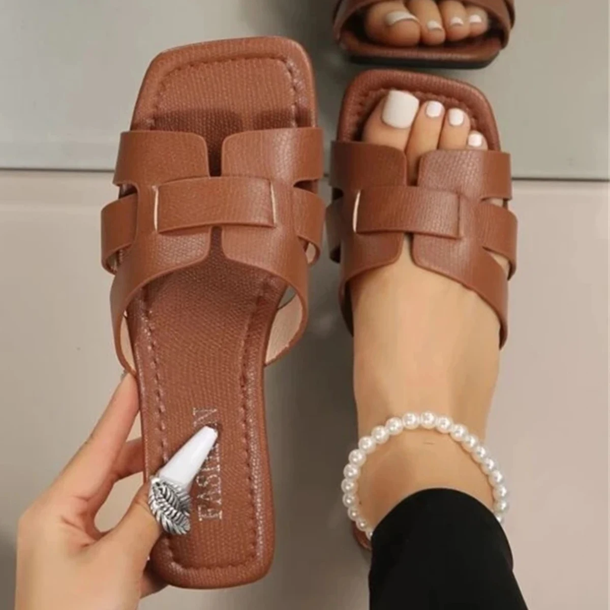 Sommer Neue Frauen Hausschuhe Flachen Boden Nicht-slip Outdoor Offene spitze Strand Weibliche Sandalen Sexy Mode-Design Rutschen Frau schuhe