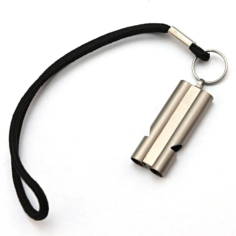Notfall pfeife mit Lanyard-Schlüssel bund, Notfall-Überlebens pfeife mit zwei Röhren für Camping wanderungen im Freien, lauter Ton Image