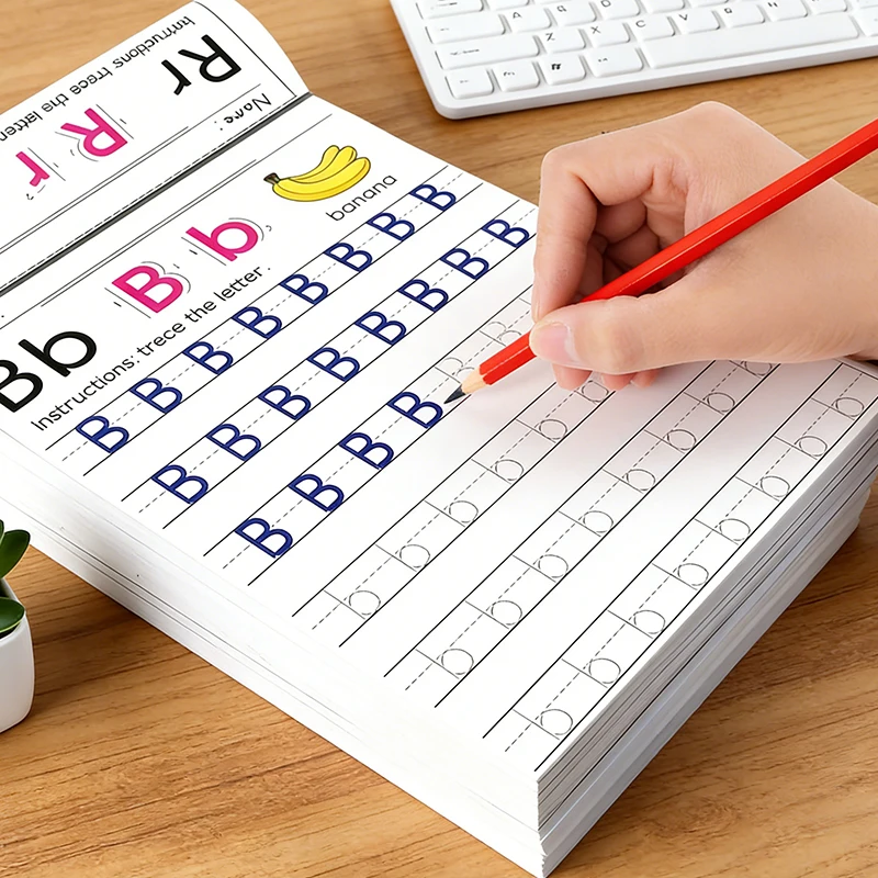 32-seitiges Alphabet-Lernbuch für Kinder, einschließlich ABC-Übungsbuch, Übungsheft für Groß- und Kleinbuchstaben, Stiftkontrolltraining für Vorschulkinder, mit farbcodiertem Seitendesign, zur Entwicklung früher Schreibfähigkeiten und Lesefertigkeit. Image