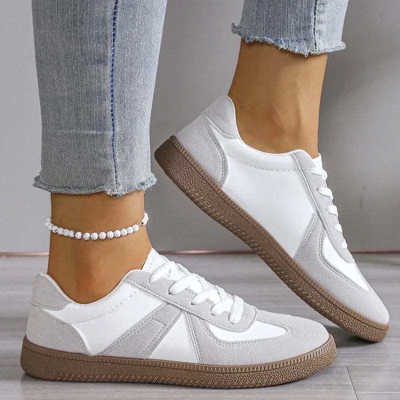 2025, Herbst neue flache Sportschuhe für Damen, modische gemischte Farben, Schnürschuhe, vulkanisierte Schuhe, bequeme Freizeitschuhe