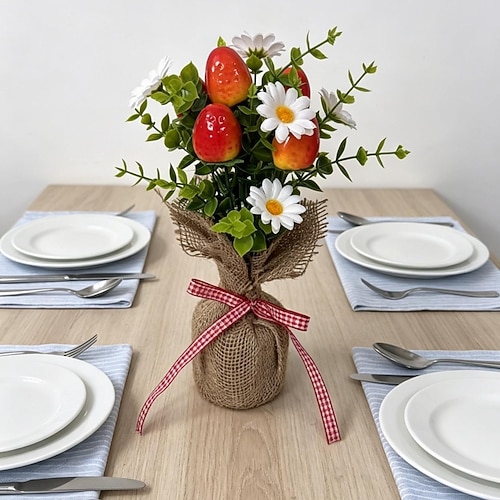 1/2-teiliges Set mit Erdbeer-, Gänseblümchen- und Sonnenblumen-Pflanztopf, ideal für drinnen und draußen. Das Set enthält farbenfrohe Erdbeer-, Gänseblümchen- und Sonnenblumenpflanzen für die Image
