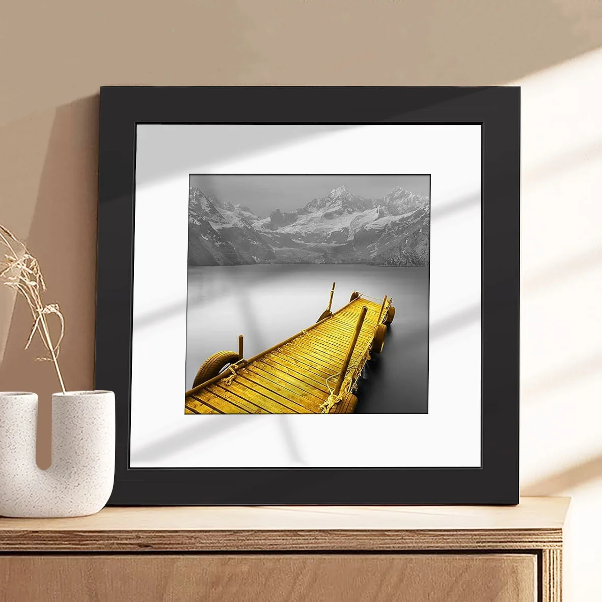 Quadratischer Holz-Fotorahmen zum Aufhängen an der Wand mit Matte, 20 x 20 cm, Holz-Bilderrahmenständer für Bilder, Foto-Dekoration, Gedenkgeschenk Image