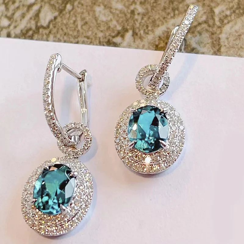 Huitan Trendy Süße Sky Blue Zirkonia Silber Farbe Frauen Baumeln Ohrringe Für Hochzeit Party Engagement Zubehör Schmuck Image