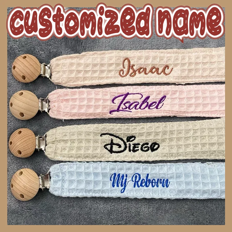 Personalisierter Schnullerclip mit Namen, Stoff-Schnullerhalter mit Holzclip, Handbestickter Name, Babyparty-Geschenk Image