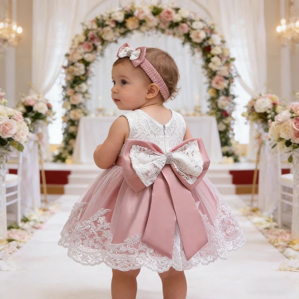 Sommer Neugeborenen Spitzen-Vestidos Prinzessinnenkleid Elegantes Kinder-Geburtstagskleid Taufkleid Weiße Hochzeitskleider Mit Schleifenkopfschmuck
