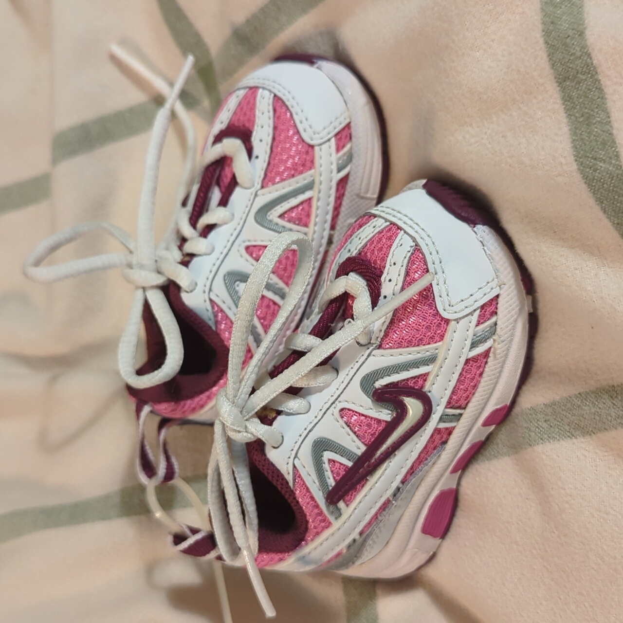 Nike Shoes | Baby Nike Sneakers Size 2cr | Color: Pink/White | Size: 2bb
