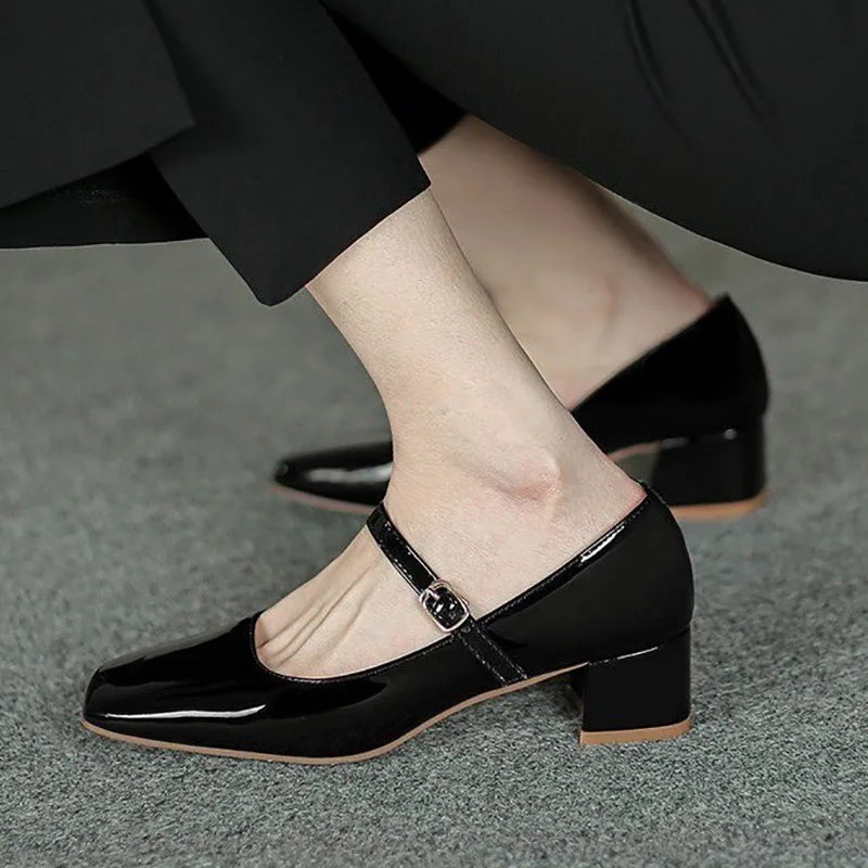 Neue plus Größe 41 Frauen Mary Jane Schuhe Square Toe Pumps Lack leder Kleid Schuhe Büro Damen Schuhe Mid Heels Wein rote Schuhe